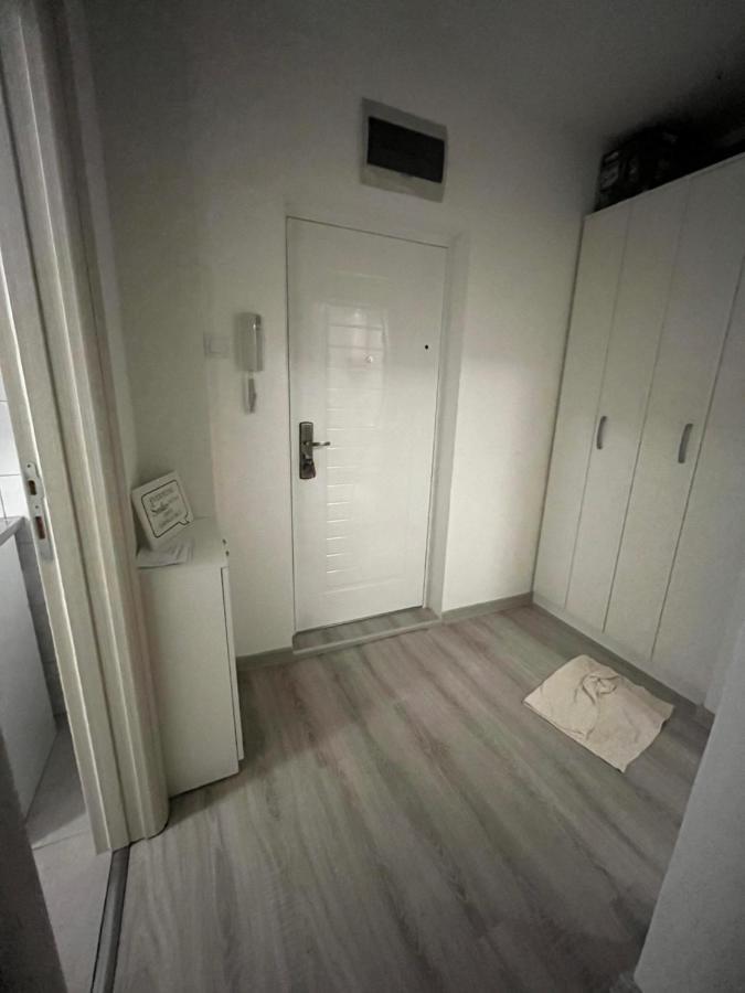 Orlando Apartman โกตอร์ ภายนอก รูปภาพ